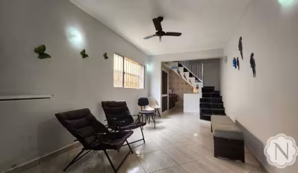 Sobrado no bairro Jamaica (Praia)