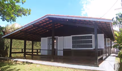 Casa à venda com 4 quartos no bairro Jardim Suarão (Praia)