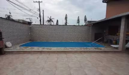 Casa para aluguel com 7 quartos no bairro Nova Itanhaém