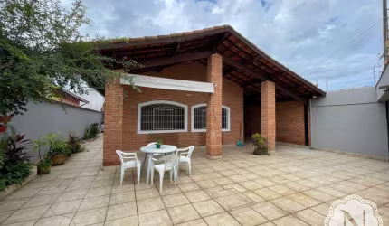 Casa à venda com 3 quartos no bairro Satélite