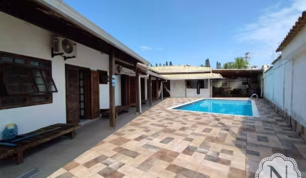 Casa à venda com 4 quartos no bairro Campos Elíseos