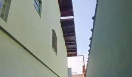 Procurando por um lar espaçoso e confortável para sua família? Então você precisa conhecer este incrível sobrado no Jardim  Las Vegas!