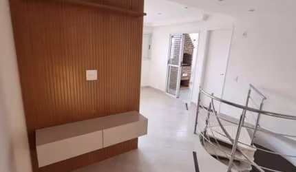 Venha conhecer esta linda Cobertura Duplex no bairro Campestre em Santo André!  São 83 m²  2 dormitórios, sendo 1 suíte e 2 vagas.