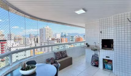 Venha morar em um apartamento dos sonhos na Praia Grande, na Guilhermina 123 m², 3 dormitórios, 1 suíte, sacada com churrasqueira 2 vagas.
