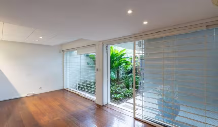Casa à venda em São Paulo, Jardim Paulistano, com 3 quartos, 216m²