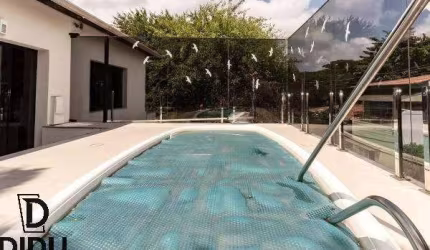 Oportunidade Única! Casa de Luxo em Rua Tranquila no Indianópolis com Piscina e Elevador