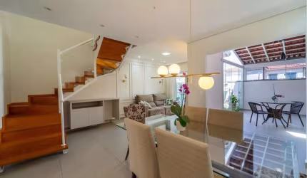 Casa em condomínio fechado com 3 quartos à venda na Alessandro di Berardo, Medeiros, Jundiaí, 122 m2 por R$ 910.000