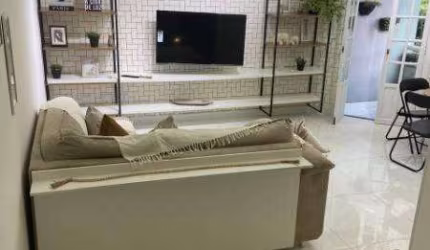 Excelente sobrado em condomínio fehado na Vila América, mobiliado e decorado. E o melhor, está desocupado e pronto para morar!