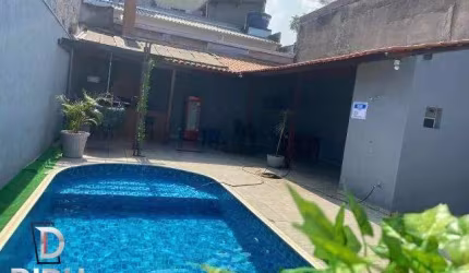 Sobrado amplo e aconchegante na Chácara Mafalda, com 3 suítes, 5 vagas, área de lazer com piscina e churrasqueira.