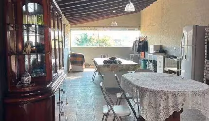 Seja bem-vindo ao seu novo lar, excelente casa para venda com 172 m²  no  Parque Novo Oratório em Santo André!