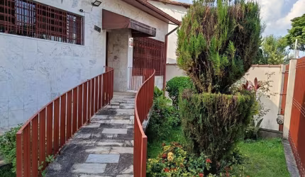 Casa com 5 quartos à venda na Rua Antonieta Altenfelder, Jardim Guapira, São Paulo, 247 m2 por R$ 933.000