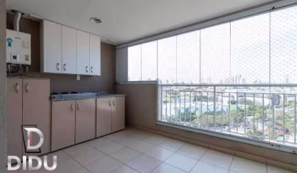 Apartamento à venda em São Paulo na General Chagas Santos!! São 60 m²,  2 dormitórios, 1 suíte, 1 vaga. Andar super alto. Desocupado.