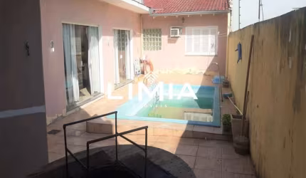 Casa com 3 quartos à venda na Rua Théo Benevenuto, 40, Sarandi, Porto Alegre, 197 m2 por R$ 650.000