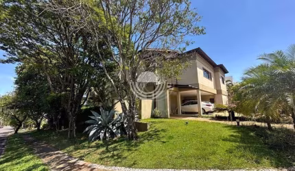 Casa à Venda ou Locação no condomínio Alphaville Campinas.