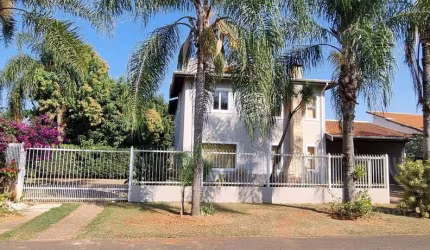 Sobrado a venda  no Palm Park Holambra