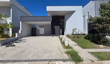 Casa em condomínio com 3 suítes e piscina à venda, Residencial Mont'Alcino. Valinhos-SP.