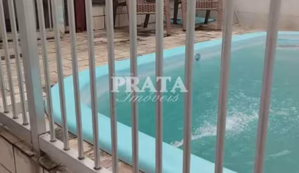 BOM RETIRO SANTOS CASA 3 DORMITÓRIOS 4 VAGAS COBERTAS