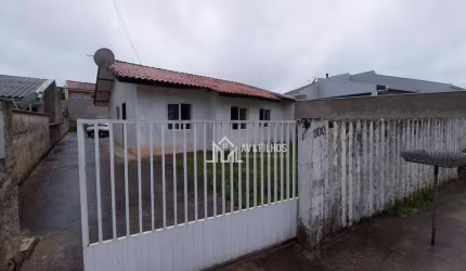 Casa com um amplo terreno