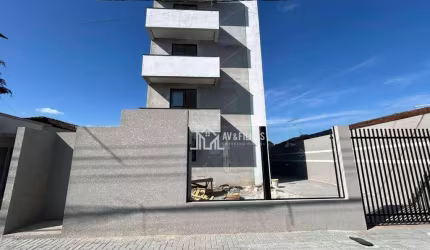 APARTAMENTO EM PINHAIS NOVO