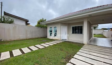 Casa com amplo terreno no São Cristovão / Piraquara