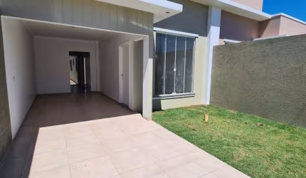 Casa com Suíte e sobra de terreno no Ecologico