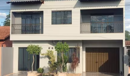 Sobrado com Sala Comercial