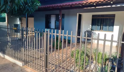 Casa no Jardim Líder, tendo 1 suíte e 2 quartos.