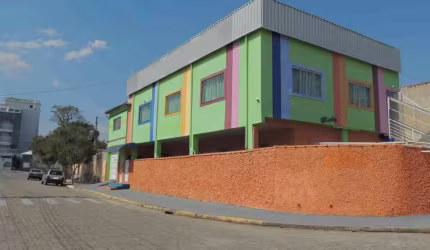 Casa comercial à venda no Pedregulho, Guaratinguetá , 371 m2 por R$ 1.100.000