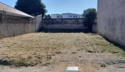 Terreno em condomínio fechado à venda na Rua Fábio Fanuchi, 179, Santa Cândida, Curitiba, 229 m2 por R$ 300.000