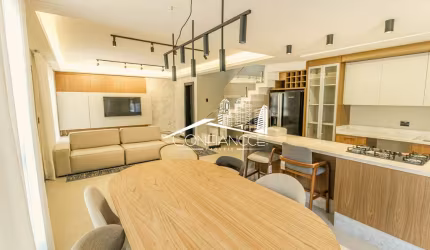 Casa em condomínio fechado com 3 quartos para alugar na Avenida Cândido Hartmann, 5118, Santa Felicidade, Curitiba, 173 m2 por R$ 9.500