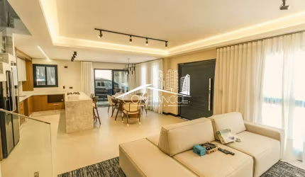 Casa em condomínio fechado com 3 quartos para alugar na Avenida Cândido Hartmann, 5118, Santa Felicidade, Curitiba, 173 m2 por R$ 12.000