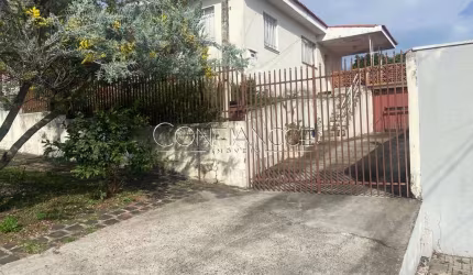 Casa com 2 quartos à venda na Rua Edmundo Saporski, 100, Mercês, Curitiba, 185 m2 por R$ 950.000