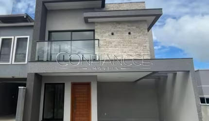 Casa com 3 quartos à venda na Rua Francisco Alves Ferreira, 640, Vila Itaqui, Campo Largo, 111 m2 por R$ 590.000