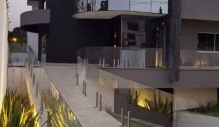 Tríplex Alto Padrão a Venda sendo 4 Suítes - por R$4.000.000,00 - Jardim Social - Curitiba/PR
