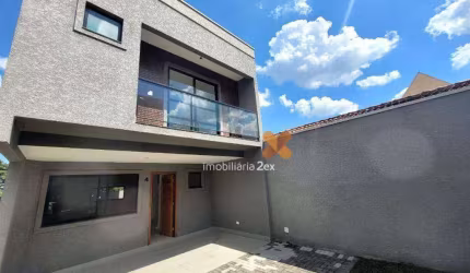 Sobrado com 3 dormitórios à venda, 114 m² por R$ 670.000,00 - Boa Vista - Curitiba/PR