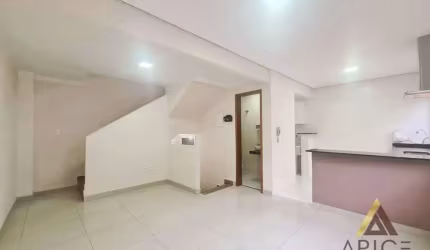 !!!OPORTUINIDADE!!! LINDA CASA SEMI-NOVA em VILLAGIO com 94m² ÚTEIS - 02 SUÍTES - 03 W.C - ESPAÇO GOURMET -  01 VAGA por R$ 509 MIL - ESTUÁRIO/SANTOS