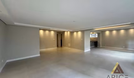 MARAVILHOSO AP. ALTO PADRÃO NA VILA RICA COM 220m² ÚTEIS - 03 SUÍTES - 03 VAGAS - 05 W.C - REFORMADO