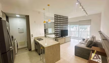 APARTATAMENTO ALTO PADRÃO PÉ NA AREIA PARA LOCAÇÃO EM PRÉDIO COM LAZER COMPLETO E SERVIÇOS - 52m² ÚTEIS - VARANDA COM VISTA MAR - 1DORMITÓRIO - 1VAGA
