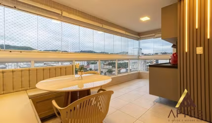 ECLUSIVIDADE ÁPICE - LINDO APARTAMENTO PADRÃO com 84m² ÚTEIS - 02 DORMITÓRIOS sendo 01 SUÍTE - 02 W.C - VARANDA GOURMET - 02 VAGAS - LAZER COMPLETO