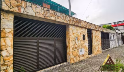 Casa com 3 dormitórios à venda, 365 m² por R$ 729.000,00 - Vila São Jorge - São Vicente/SP