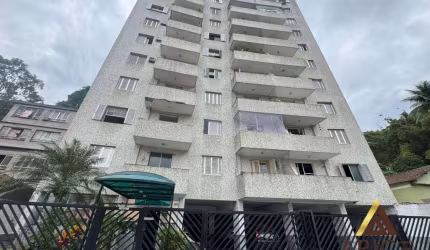 Apartamento Sala Living a 300m da Praia – 1 Dormitório, 40m², Elevador e Garagem – R$ 120.000 – Itararé, São Vicente/SP