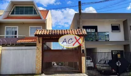 Sobrado com 3 dormitórios à venda, 128 m² por R$ 550.000,00 - Uberaba - Curitiba/PR
