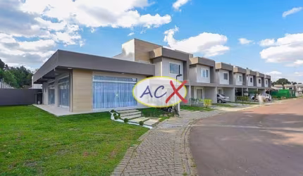Sobrado com 3 dormitórios à venda, 109 m² por R$ 720.000,00 - Campo Comprido - Curitiba/PR