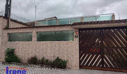 Casa com 4 dormitórios à venda, 209 m² por R$ 550.000,00 - Balneário Pigalle - Itanhaém/SP