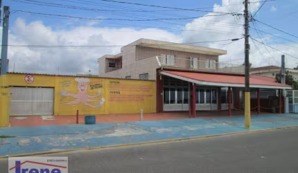 Prédio comercial e residencial com vista para o mar em Itanhaém / SP