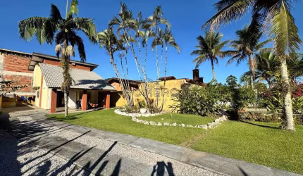 Casa com 2 dorms, Praia da Lagoinha, Ubatuba - R$ 530 mil, Cod: 2418