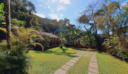 Casa com 2 dorms, Brava da Fortaleza, Ubatuba - R$ 660 mil, Cod: 2474