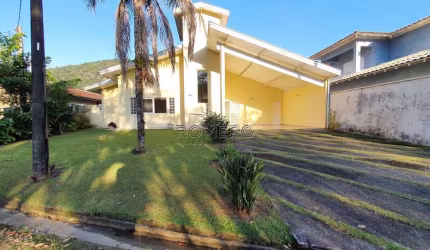 Casa com 3 quartos, Recanto Lagoinha, Ubatuba - R$ 3 mi, Cod: 2229