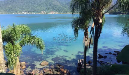 Casa com 4 quartos, Praia da Lagoinha, Ubatuba - R$ 2.95 mi, Cod: 2048