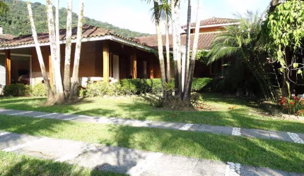 Casa de Condomínio com 5 dorms, Mar Verde II, Caraguatatuba - R$ 3 mi, Cod: 2195
